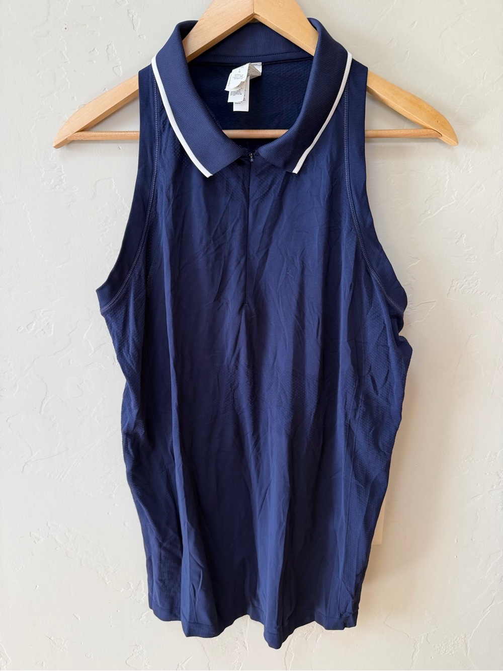 Athleta Momentum Polo Tank Women’s Sz L Blue Racerback Seamless Sleeveless Top